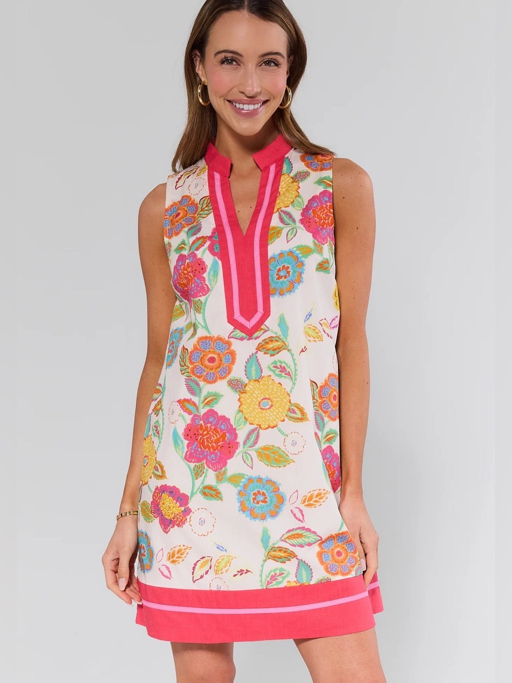 Justin Floral short dress by THML Sleeveless Floral Top in White and Pink size L